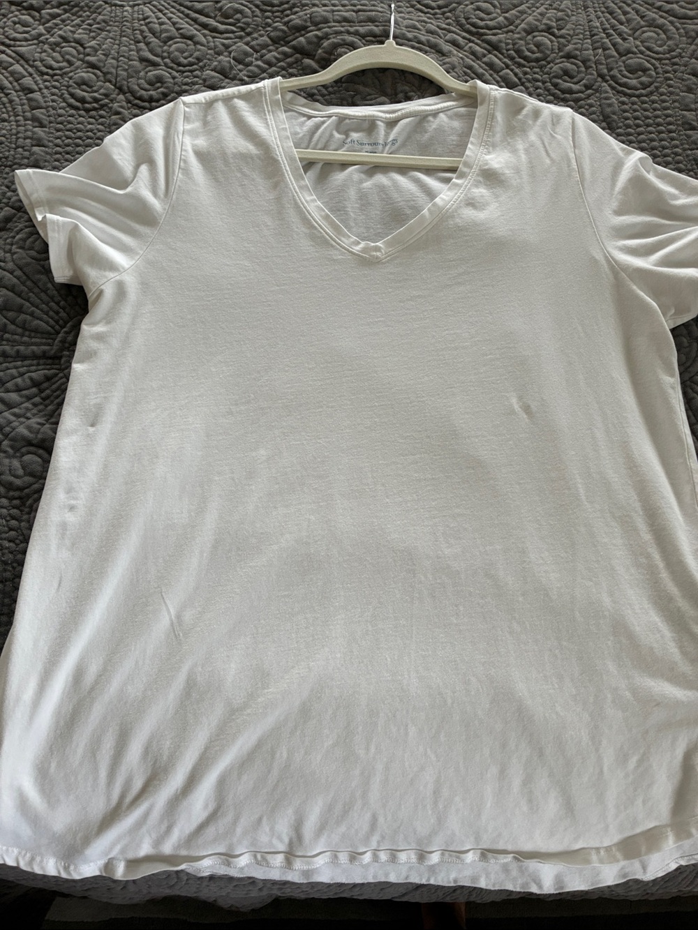 Soft Surroundings White V-Neck Short Sleeve Tee
